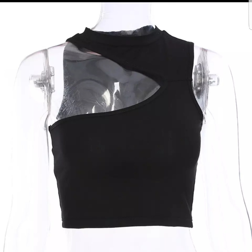 Cut Out Crop Top - Picture 2 of 7